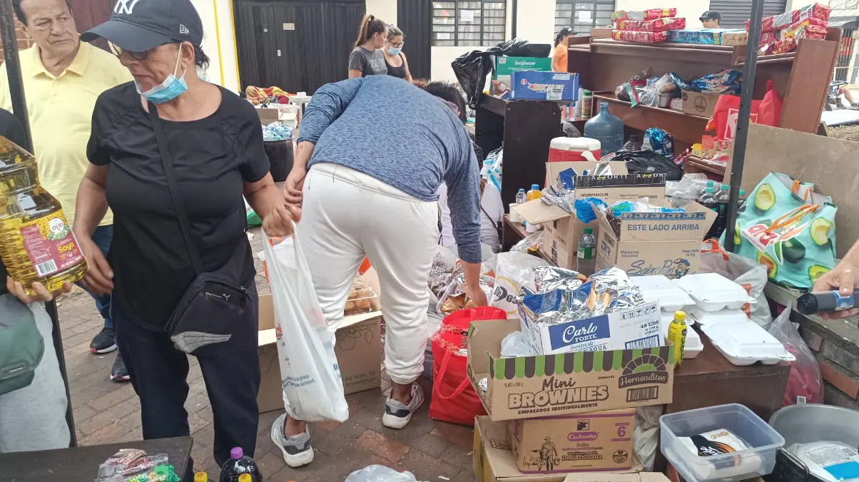 Entrega de apoyo durante la emergencia